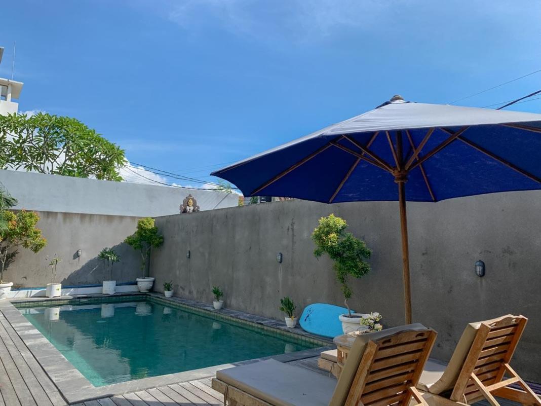 Lotus Bali Guest House Canggu  Exterior photo