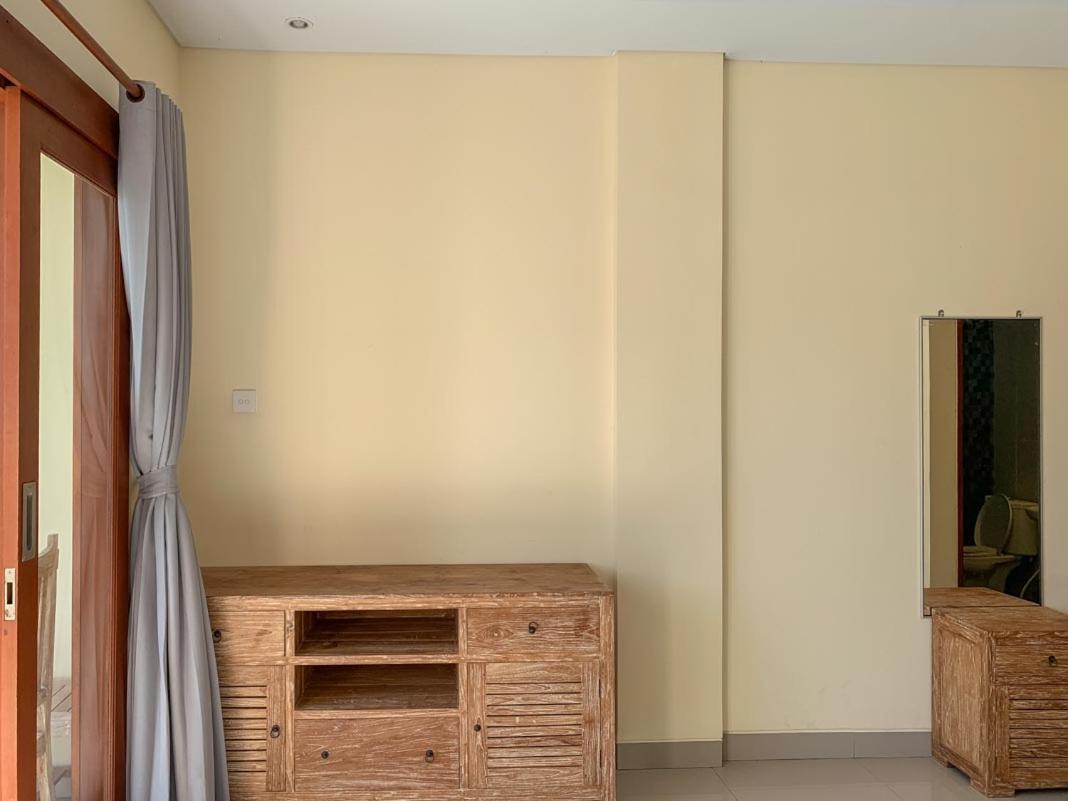 Lotus Bali Guest House Canggu  Exterior photo