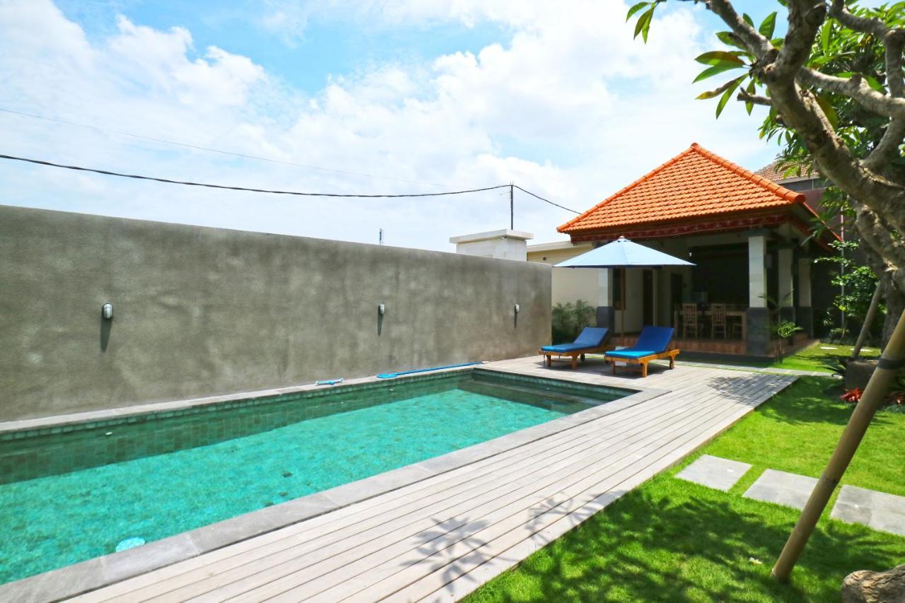 Lotus Bali Guest House Canggu  Exterior photo